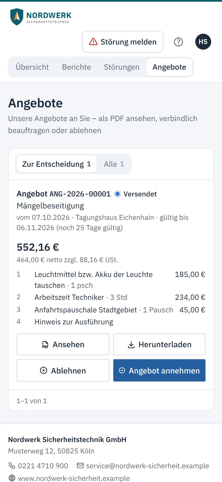 Angebot im Portal auf dem Handy mit Betrag, Positionen und vier Schaltflächen